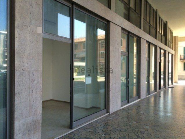 Locale in affitto di 21 m² in Piazzale Leonardo da Vinci