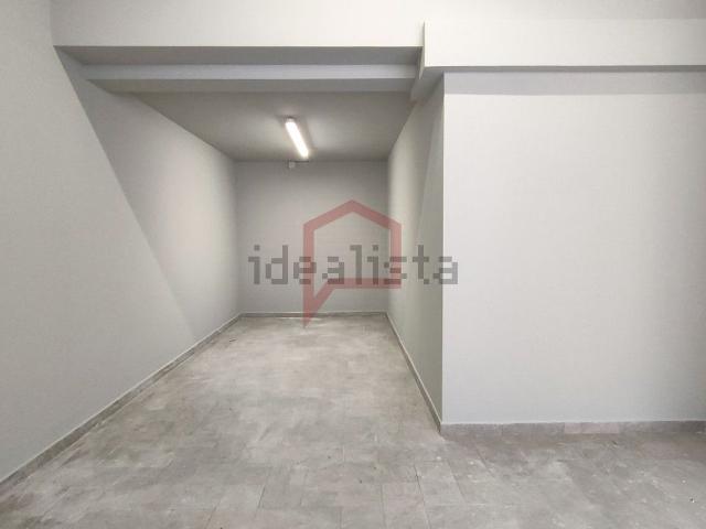 Locale in affitto di 21 m² in Via Cesare Battisti