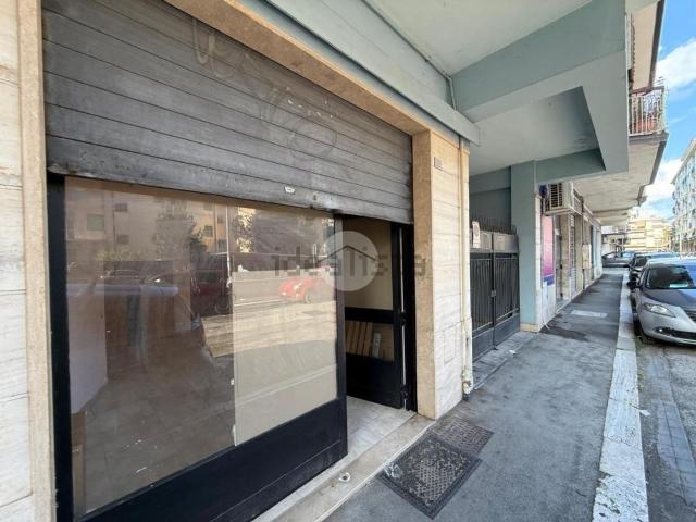 Locale in affitto di 21 m² in Via G. Rossini, 23
