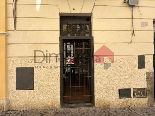 Locale in affitto di 21 m² in Via Giuseppe Garibaldi