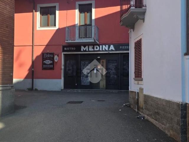 Locale in affitto di 220 m² in Via Don Sassi, 1