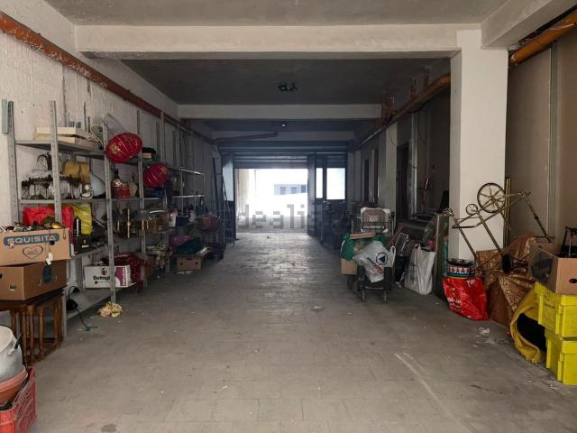 Locale in affitto di 220 m² in Via Pilo Rosolino, 6