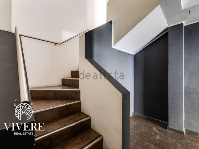 Locale in affitto di 220 m² in Via Tiburtina