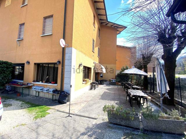 Locale in affitto di 220 m² in Via Val di Setta, 5