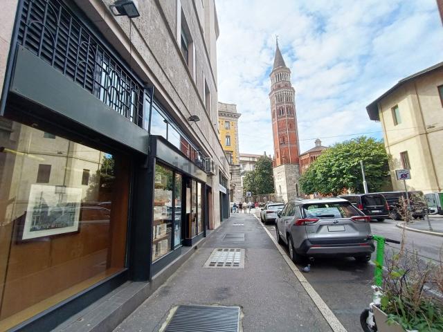 Locale in affitto di 220 m² in Largo Ildefonso Schuster, 1
