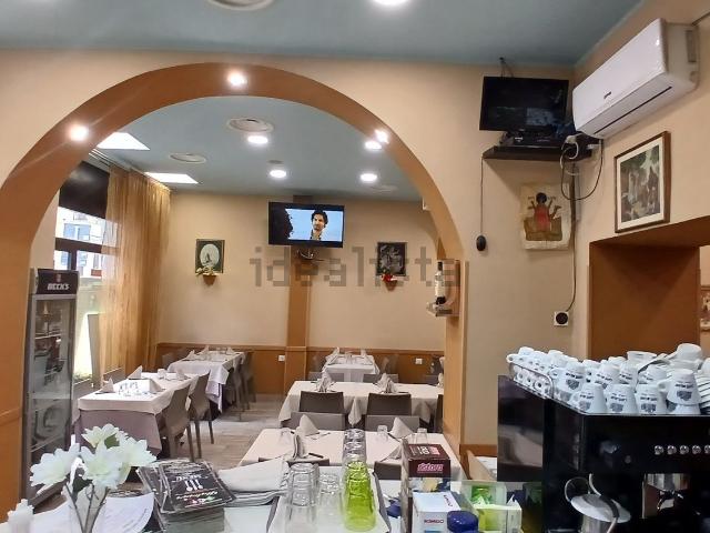 Locale in affitto di 228 m² in Via Giulio Tarra, 6