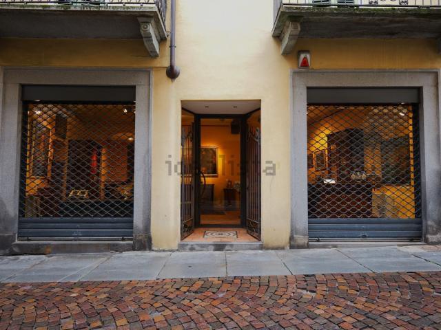 Locale in affitto di 229 m² in Via Italia, 63