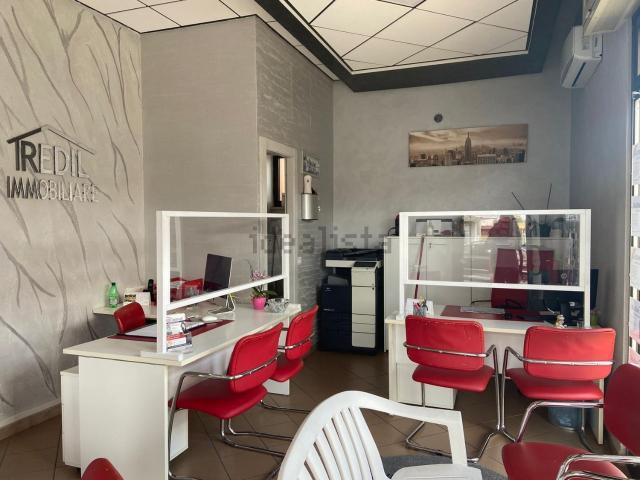 Locale in affitto di 22 m² in Via Taranto, 12