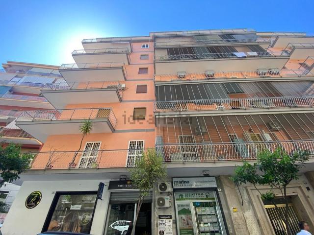 Locale in affitto di 22 m² in Via Benvenuto Cellini, 27
