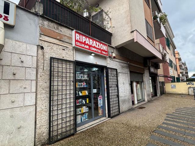 Locale in affitto di 27 m² in Via di Tor Sapienza, 44