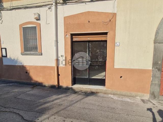Locale in affitto di 27 m² in Via Luigi Cacciatore, 24