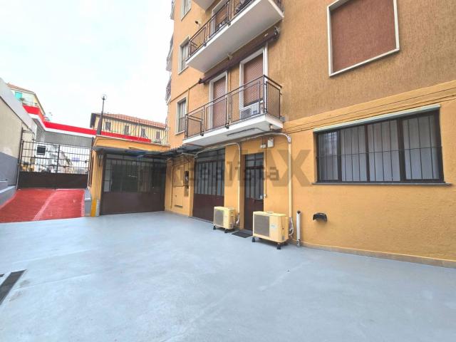 Locale in affitto di 241 m² in Via Carlo Imbonati, 72