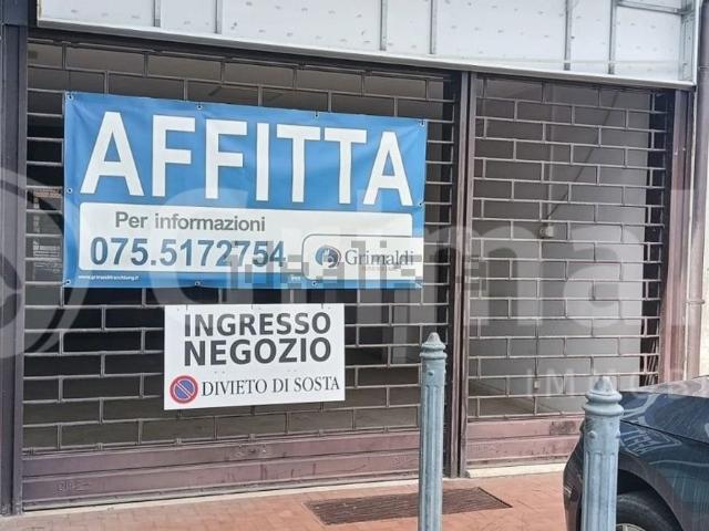 Locale in affitto di 245 m² in Via Antonio Gramsci