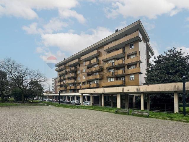 Locale in affitto di 249 m² in Via Gramsci, 22