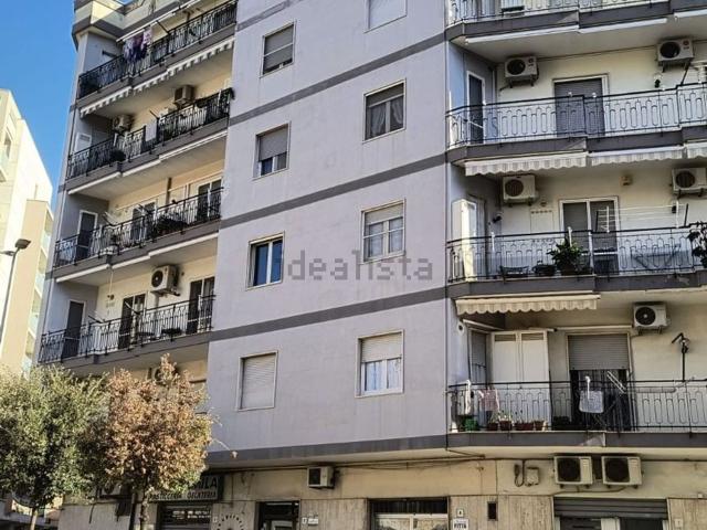 Locale in affitto di 24 m² in Via Guarini, 5
