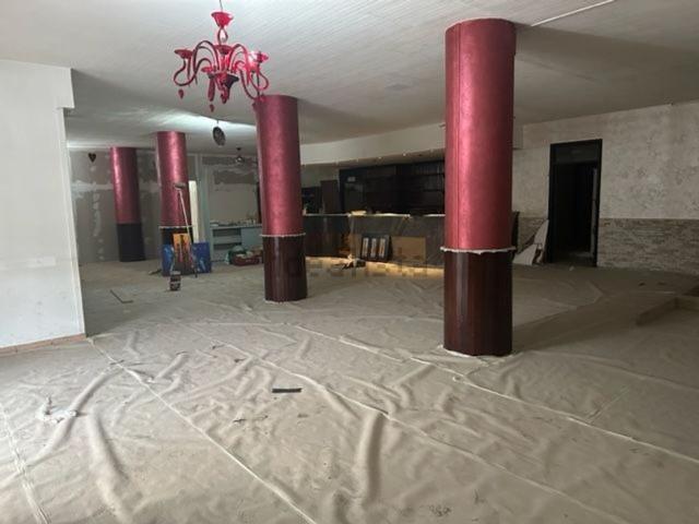 Locale in affitto di 250 m²