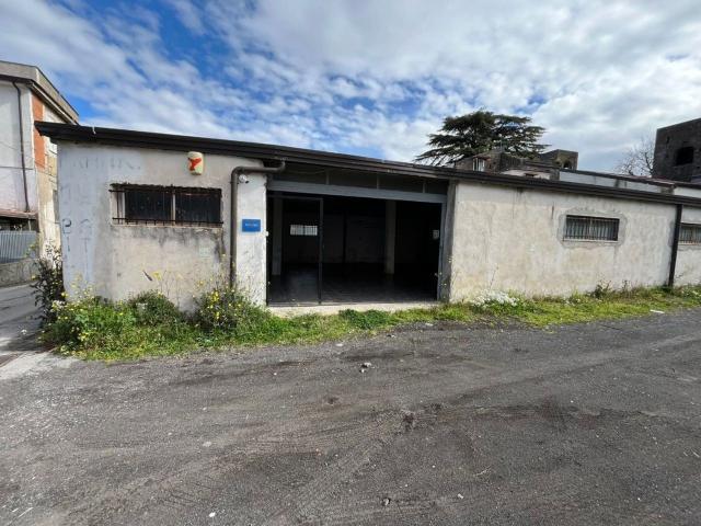 Locale in affitto di 250 m²