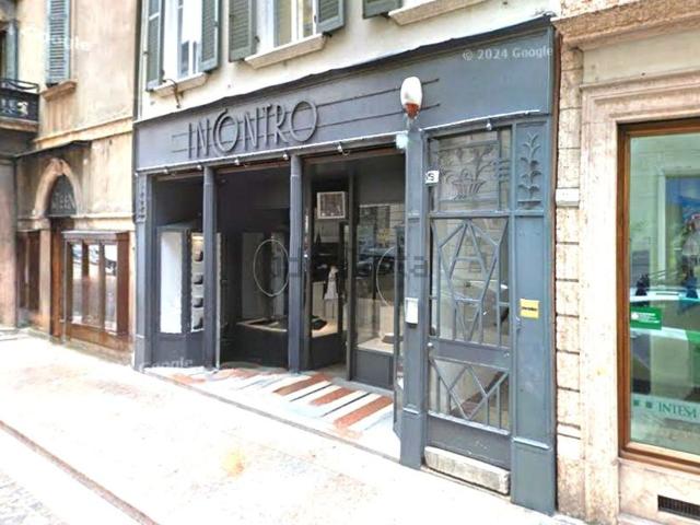 Locale in affitto di 250 m² in Via della Roggia Grande