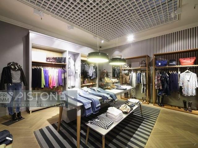 Locale in affitto di 250 m² in Via del Tritone