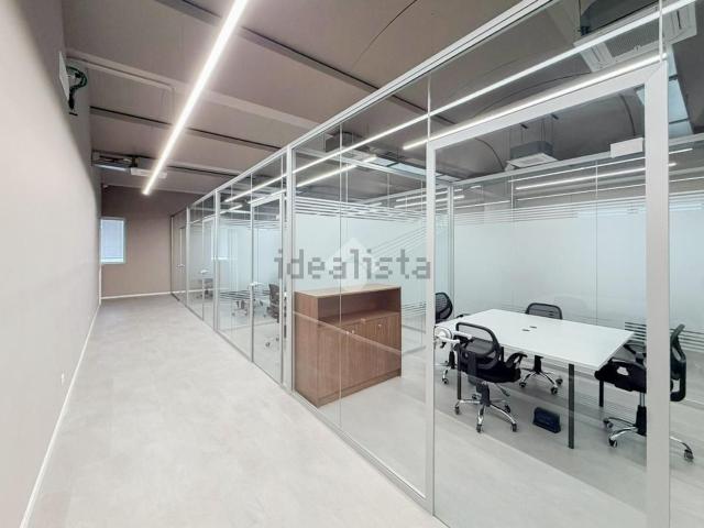 Locale in affitto di 250 m² in Via delle Bettole