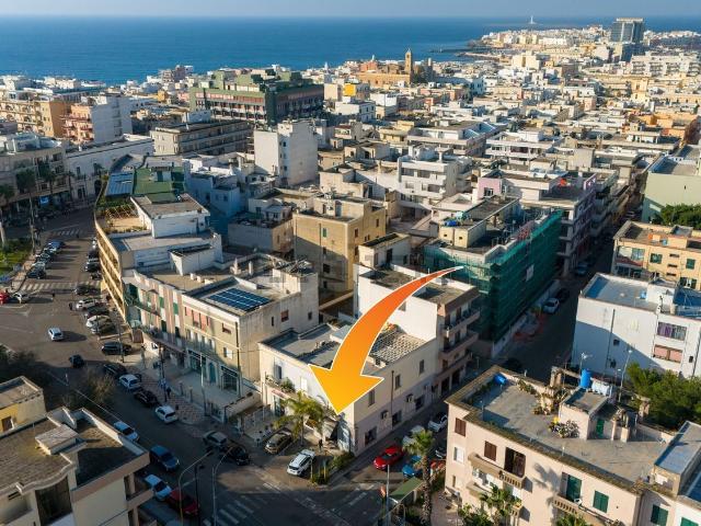 Locale in affitto di 250 m² in Via Lecce Angolo Via XX Settembre