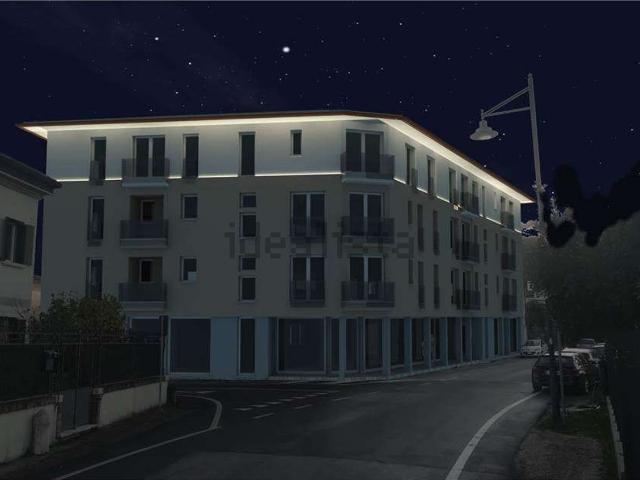 Locale in affitto di 250 m² in Viale IV Novembre, 45