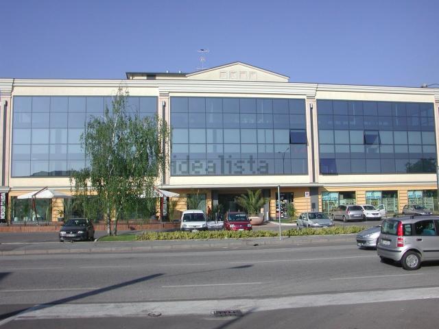 Locale in affitto di 250 m² in Corso Sempione