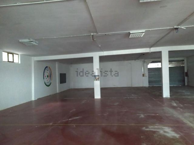 Locale in affitto di 255 m² in Via Virgilio, 1