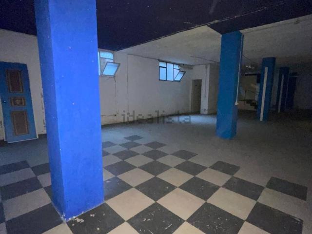 Locale in affitto di 256 m² in Via Alessandro Lamarmora