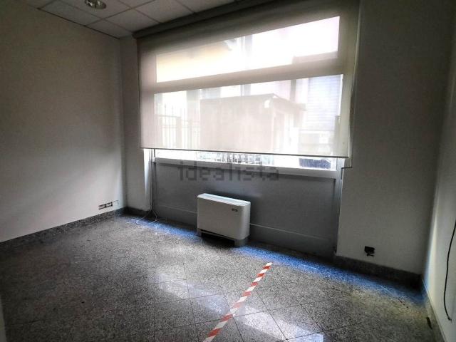 Locale in affitto di 257 m² in Via del Canaletto