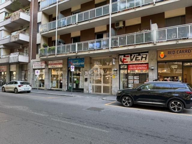 Locale in affitto di 25 m² in Corso Sebastopoli, 226