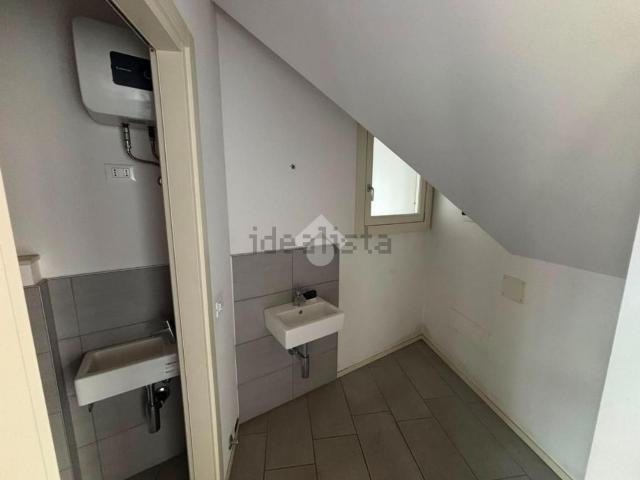 Locale in affitto di 25 m² in Via Gianni Cecchin, 61