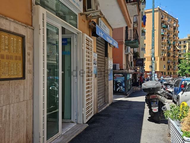 Locale in affitto di 25 m² in Via Santa Maria della Libera, 11