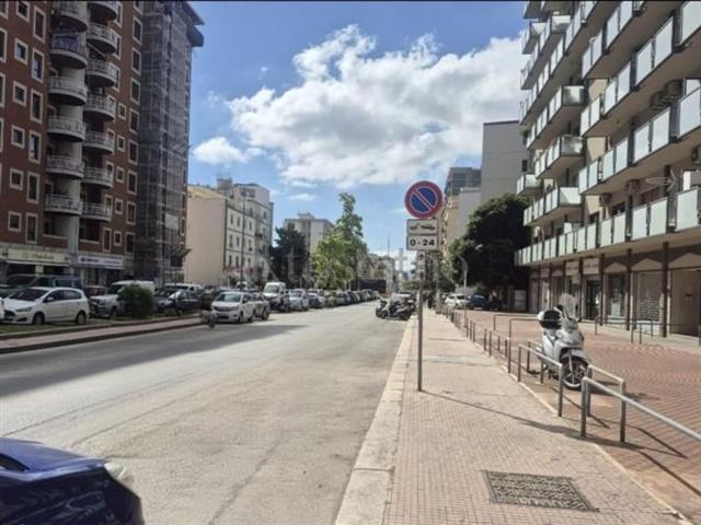 Locale in affitto di 25 m² in Viale delle Alpi