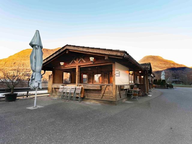 Locale in affitto di 2600 m² in Via Innsbruck, 5