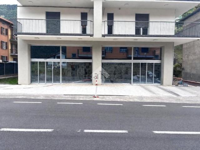 Locale in affitto di 260 m² in Viale G. Donizetti, 7