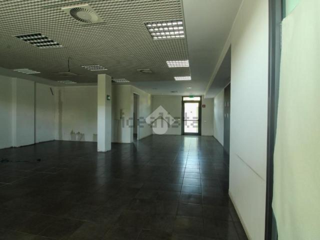 Locale in affitto di 260 m² in Via San Giovanni Bosco