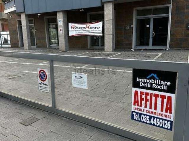 Locale in affitto di 260 m² in Via Piceni, 31