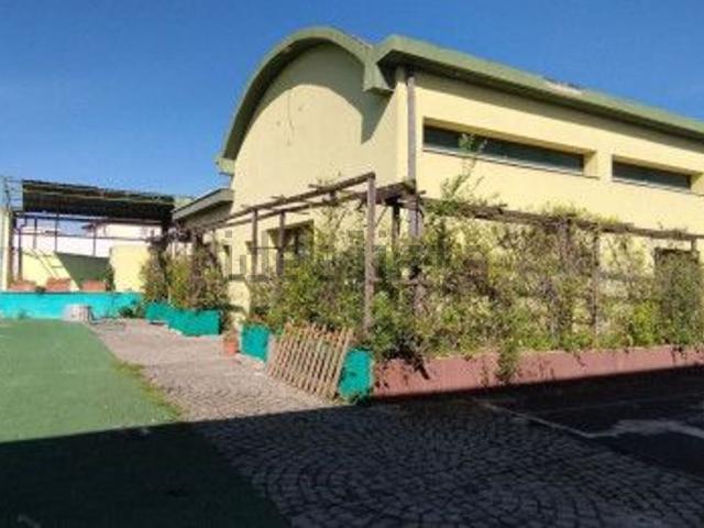 Locale in affitto di 260 m² in Via Prenestina