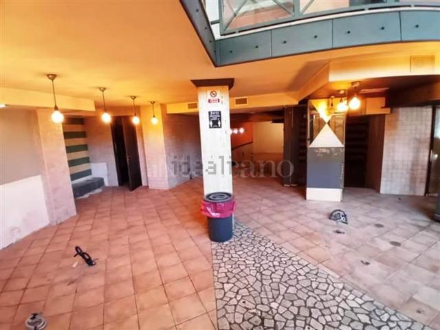 Locale in affitto di 270 m² in Via Barberini