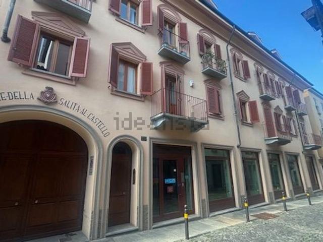 Locale in affitto di 270 m² in Via Santa Croce, 19