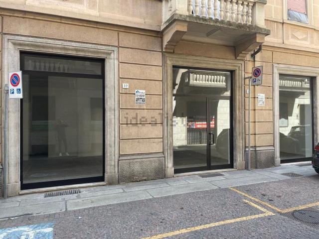 Locale in affitto di 270 m² in Via Urbano Rattazzi, 30
