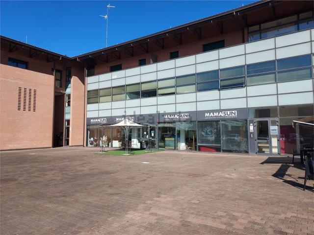 Locale in affitto di 275 m²