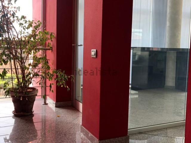 Locale in affitto di 275 m² in Vicolo G. Savonarola, 2