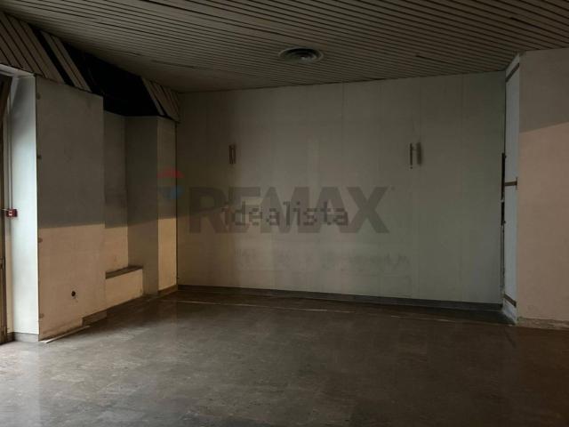 Locale in affitto di 278 m²