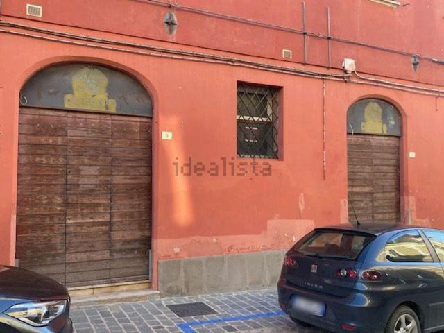 Locale in affitto di 280 m² in Via Carlo Pisacane