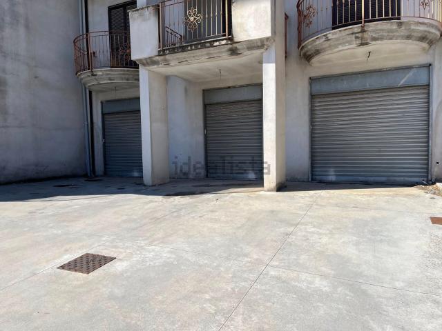 Locale in affitto di 280 m² in Corso Umberto I