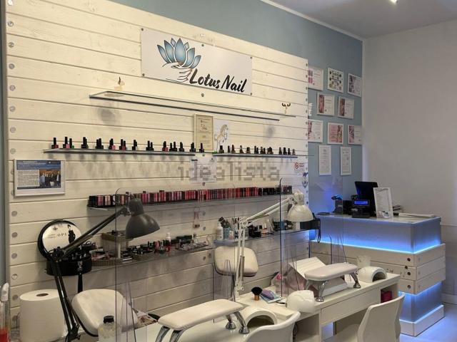 Locale in affitto di 28 m² in Via Altabella, 11