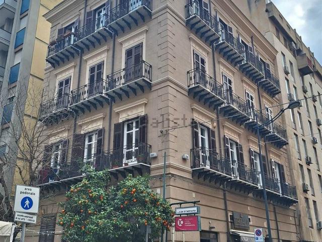 Locale in affitto di 28 m² in Via Riccardo Wagner, 7