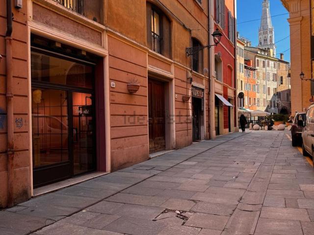 Locale in affitto di 28 m² in Via Sant&apos Eufemia, 60
